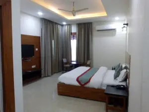 The Royal Resort