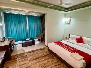 Hotel Raj Shikhar