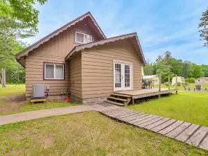 Roscommon Vacation Rental Near Higgins Lake!