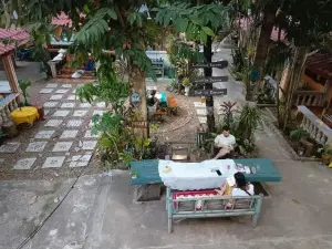 Khamphouy Guesthouse