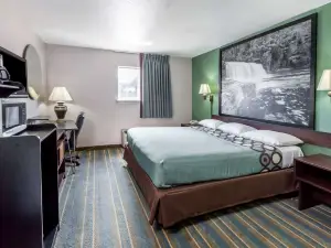 Super 8 by Wyndham Chickasha