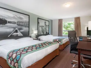Super 8 by Wyndham Peterborough