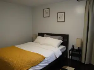 Patio privé, hébergement équipé et Spacieux.