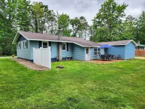 Charming 3-bedroom, 1-bathroom home nestled in the desirable Nokomis area.