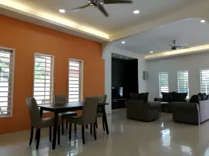 FOUR Bungalow House Next to Giant Kuala Pilah 24
