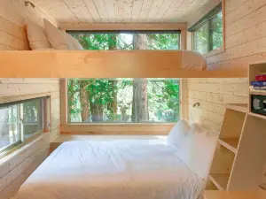 Postcard Cabins Hocking Hills