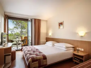 San Marino Resort