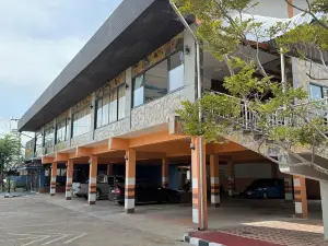 Lopburi Residence Hotel