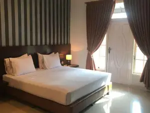 Grand Mega Hotel