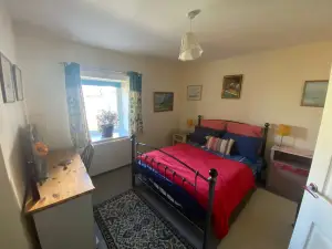 Cosy One-Bedroom Cottage - Parking Pets