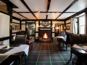 Cairndow Stagecoach Inn