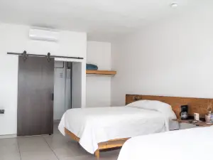 Hotel Marea Baja