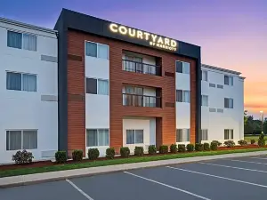 Courtyard Boston Raynham