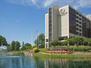 DoubleTree by Hilton Chicago - Oak Brook