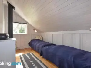 Stunning Home in Lngserud with 3 Bedrooms, Sauna and Wifi