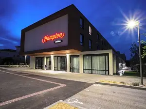 Hampton by Hilton Toulouse Airport