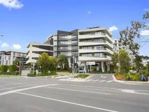 Sandy Hill Apartments by Ready Set Host