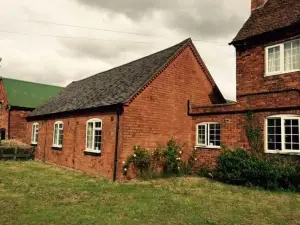 Illshaw Heath Farm Guest Lodge