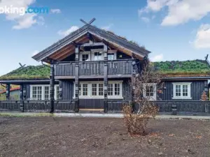 Beautiful Home in Hovden I Setesdal with Wifi