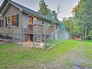 New! Benton Cottage ~ 1 Mi to Ricketts Glen Trails