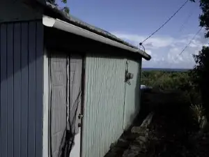 Hilltop Cabin in Black Bay Laborie