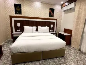 Hyatt Town Hotel Umluj 1
