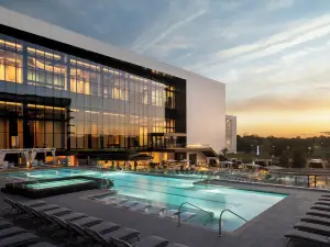 Loews Arlington Hotel