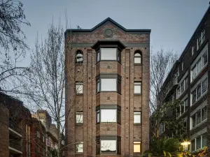 Regents Court Sydney