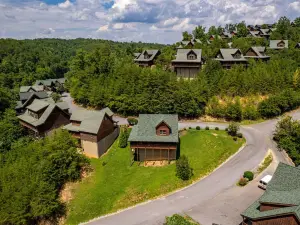 MooseBehaving - Two Bedroom Cabin