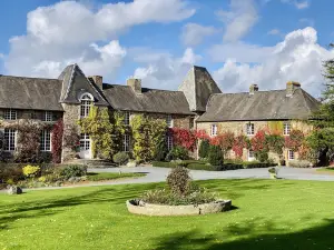 Le Château de la Roque Hôtels