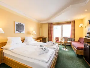 Hotel Alpina