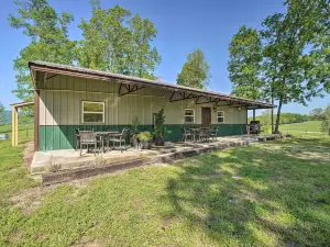 Relaxing Rural Harrison Home - 11 Mi to Town