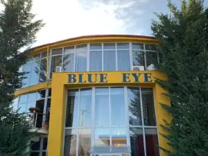 Hotel Blue Eye