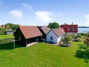 Troense B&B by the Sea