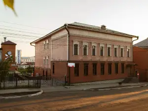 Sovetskaya Themed Hotel