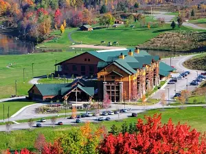 Hope Lake Lodge & Indoor Waterpark