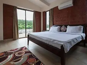StayVista's Shivom Villa 5 - A Serene Escape with Views of the Valley and Lake