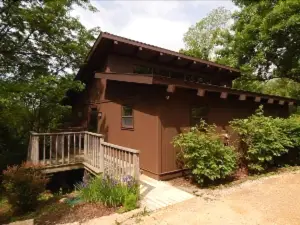 Bluffwood House