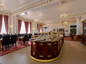 The Grand Burstin Hotel