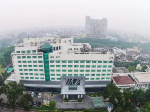 Emerald Garden International Hotel