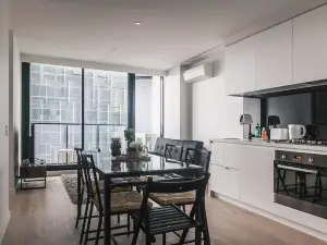 Lighthouse City Suites Melbourne Elizabeth Street