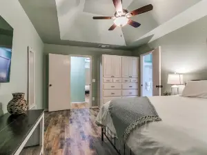 Serene Modern Farmhouse on 2 Acres