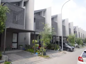 The Yuwono Townhouse