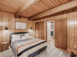 Glacier Springs Cabin #27 - A Private 2-Story Pet-Friendly Cabin!