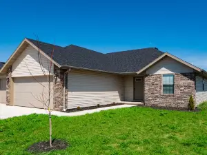 NEW! Beautiful and Spacious Home