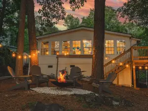 New Game Room-Snow Cones-Pet Friendly-Dock-Fire Pit-Kayaks-Paddleboards-