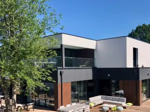 โฮเทลยา - ลีลล์ - วิลล์นูฟดอสก์