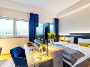 Point 7 Hotel
