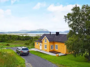 Seaside Charm in Hamaroy-by Traum