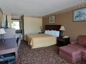 Countryside Inn & Suites
